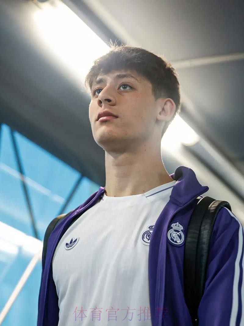 马卡:居莱尔正逐渐陷入边缘化 重要比赛均未获机会 马卡:居莱尔正逐渐陷入边缘化 重要比赛均未获机会